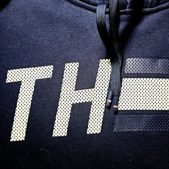Tommy Hilfiger Sport Men's Size XL Hoodie Reflective Spellouts On Front & Back - Picture 5 of 9